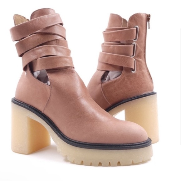 ✨NWOT✨ Free People Jesse Cutout Boot - Picture 2 of 5